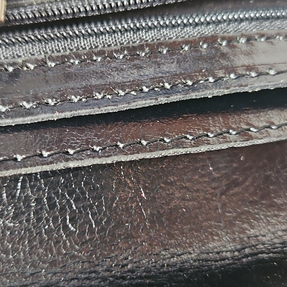 Patricia Nash wallet - Picture 10 of 12